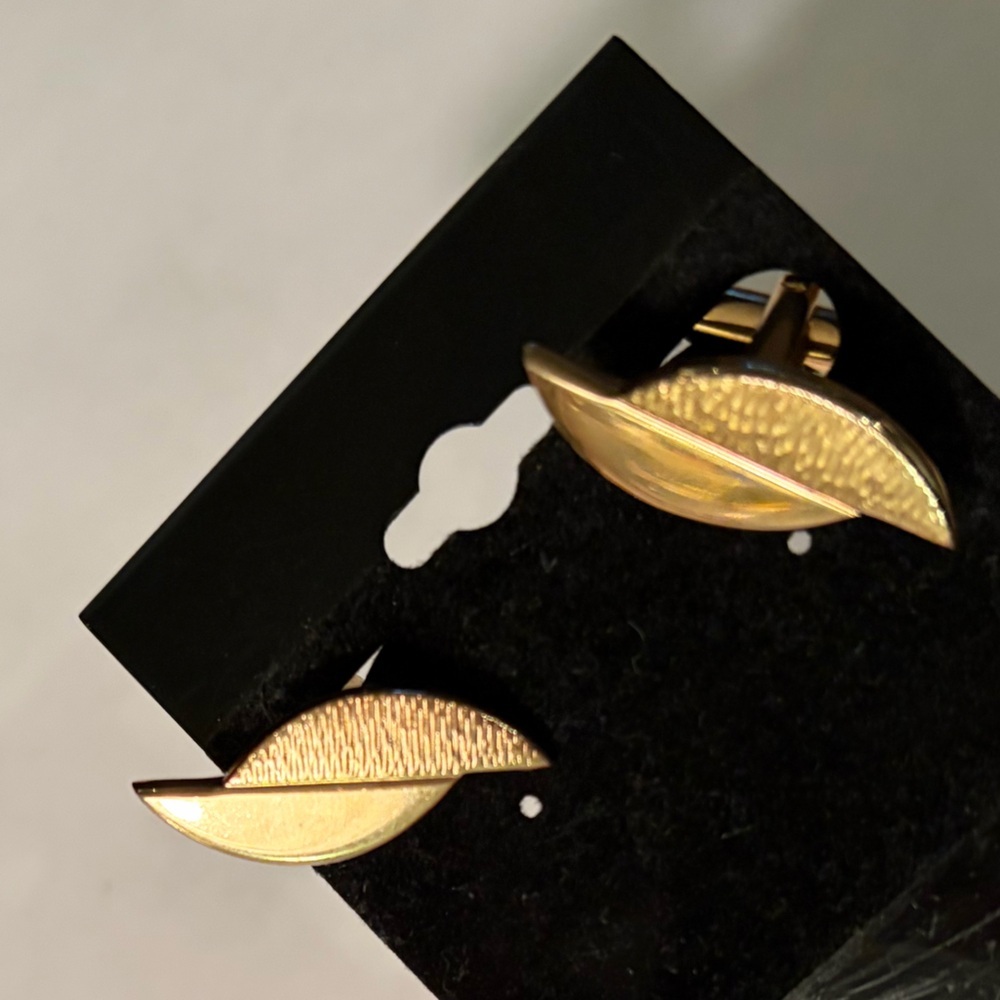 SWANK Vintage Swank Cufflinks Cuff Links Gold Tone Retro Men's